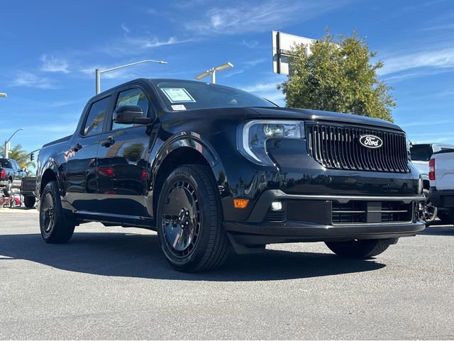 Used 2025 Ford Maverick Lobo image 3
