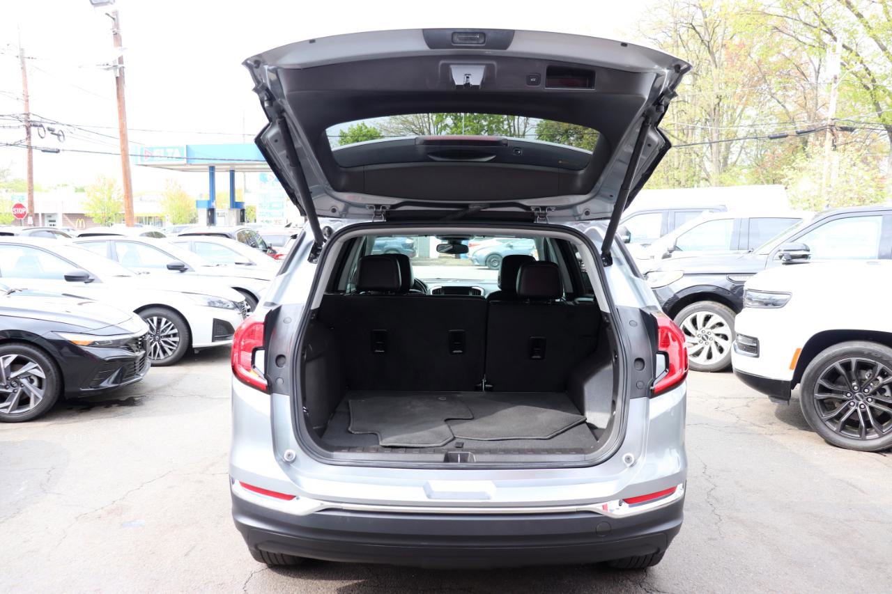 Used 2024 GMC Terrain SLT AWD/4WD image 51
