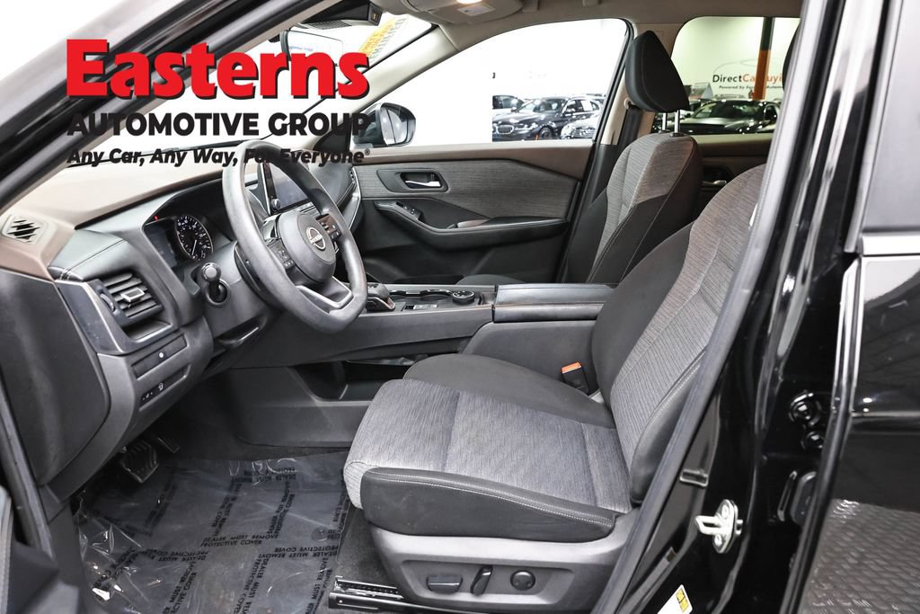Used 2023 Nissan Rogue SV AWD/4WD image 14