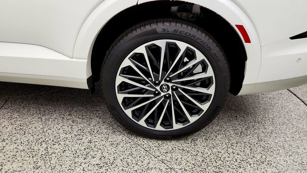 Used 2026 Hyundai Palisade Calligraphy FWD image 9