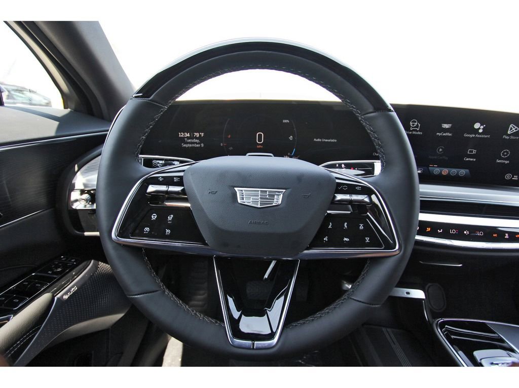 New 2026 Cadillac Lyriq Signature Luxury image 13