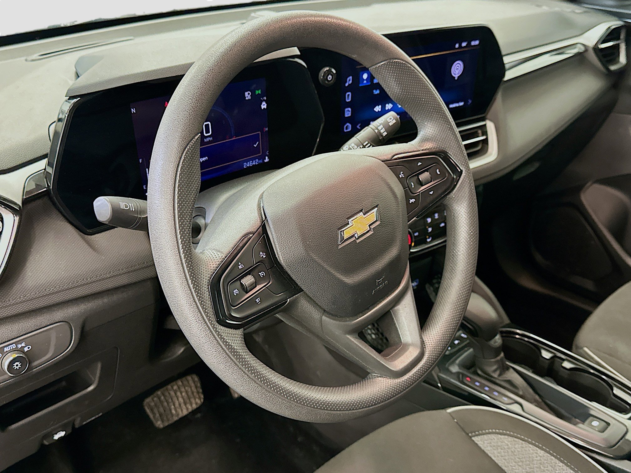 Used 2025 Chevrolet TrailBlazer LT image 18