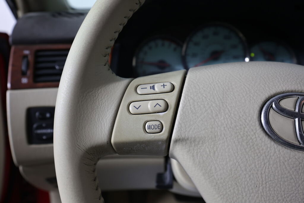 Used 2006 Toyota Solara SE image 25