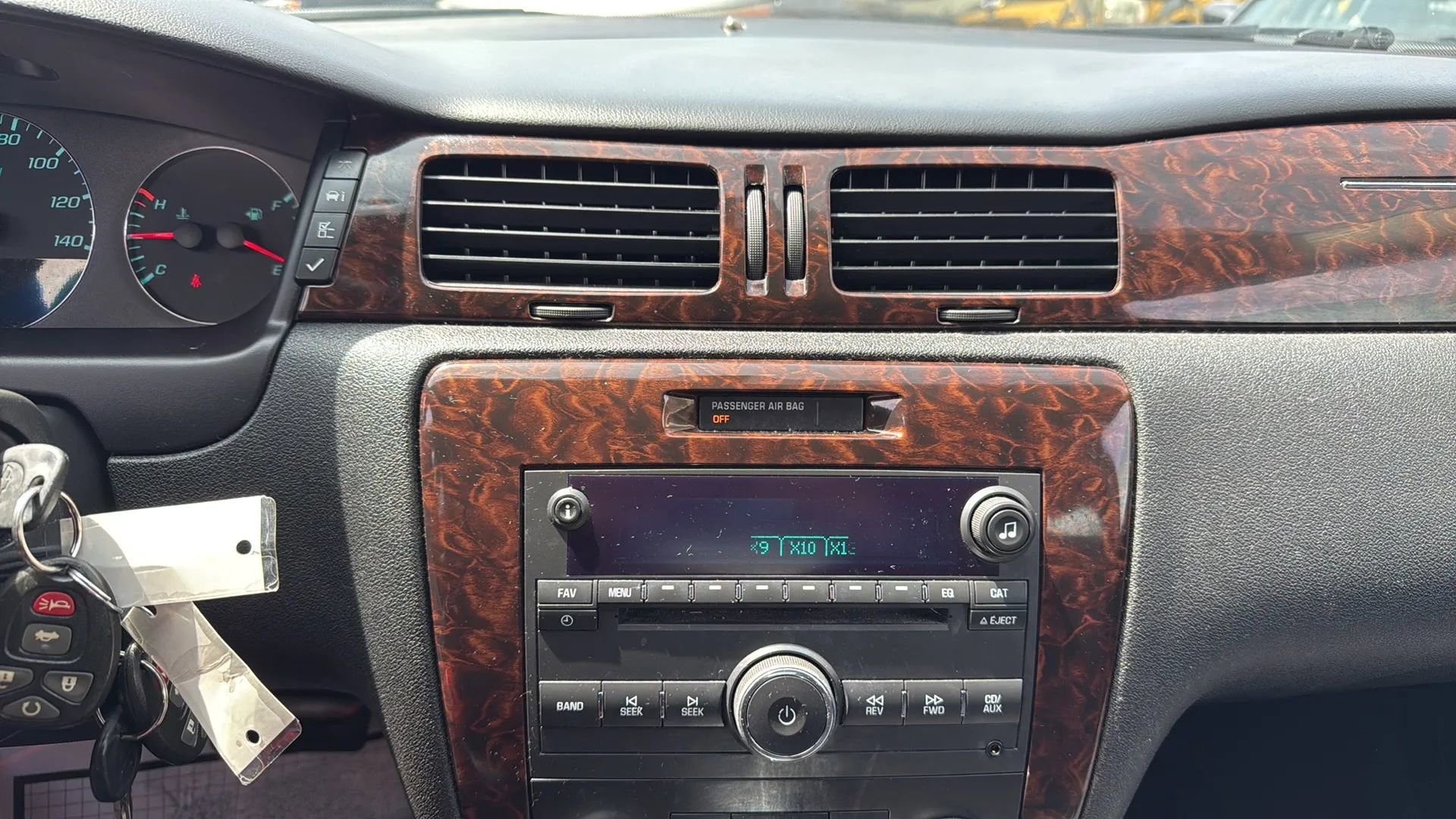 Used 2016 Chevrolet Impala LT image 18