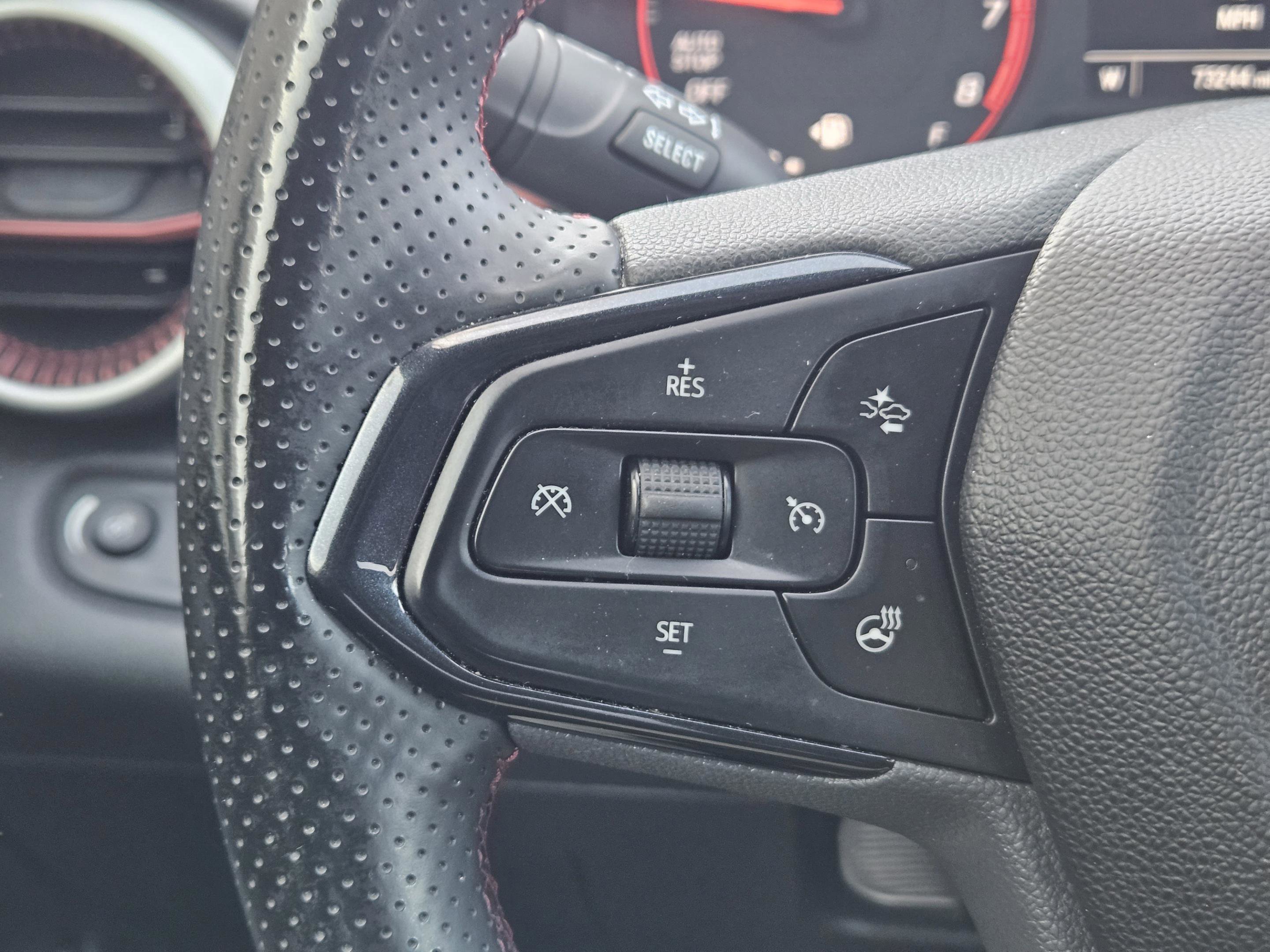 Used 2024 Chevrolet Trax RS w/ Driver Confidence Package FWD image 27