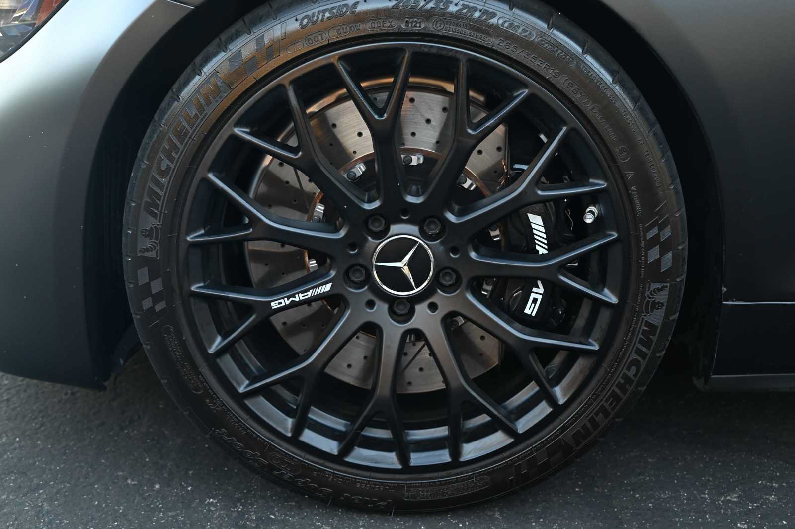 Used 2021 Mercedes-Benz AMG GT Roadster image 15