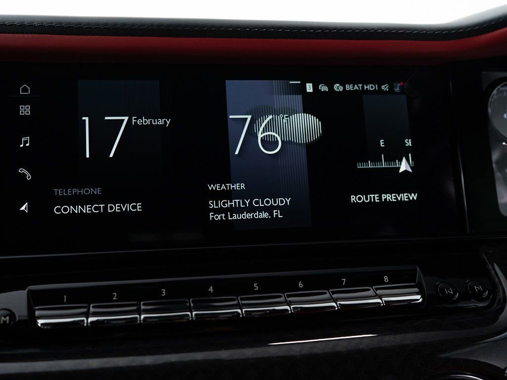 Used 2025 Rolls-Royce Cullinan Black Badge w/ Leather Finishing Pack AWD/4WD image 48