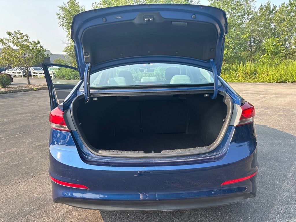 Used 2017 Hyundai Elantra SE FWD image 13