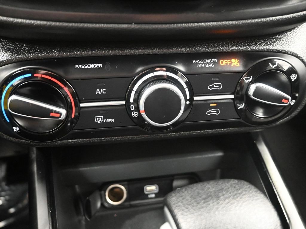 Certified 2024 Kia Soul LX w/ Option Group 015 image 18