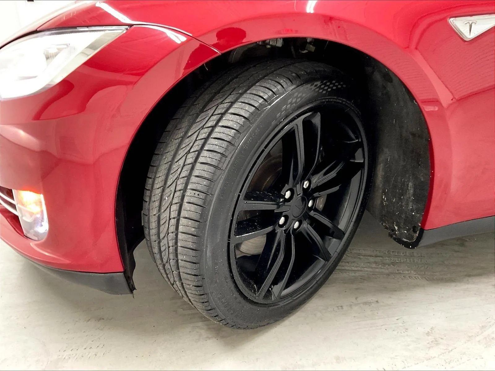 Used 2014 Tesla Model S 85 RWD image 46