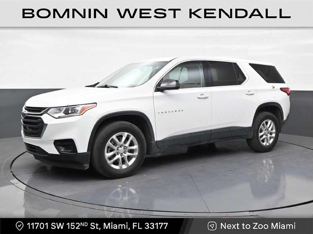 Used 2021 Chevrolet Traverse LS FWD image 1