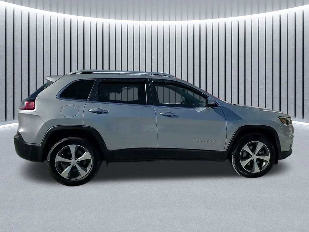 Used 2019 Jeep Cherokee Limited image 4