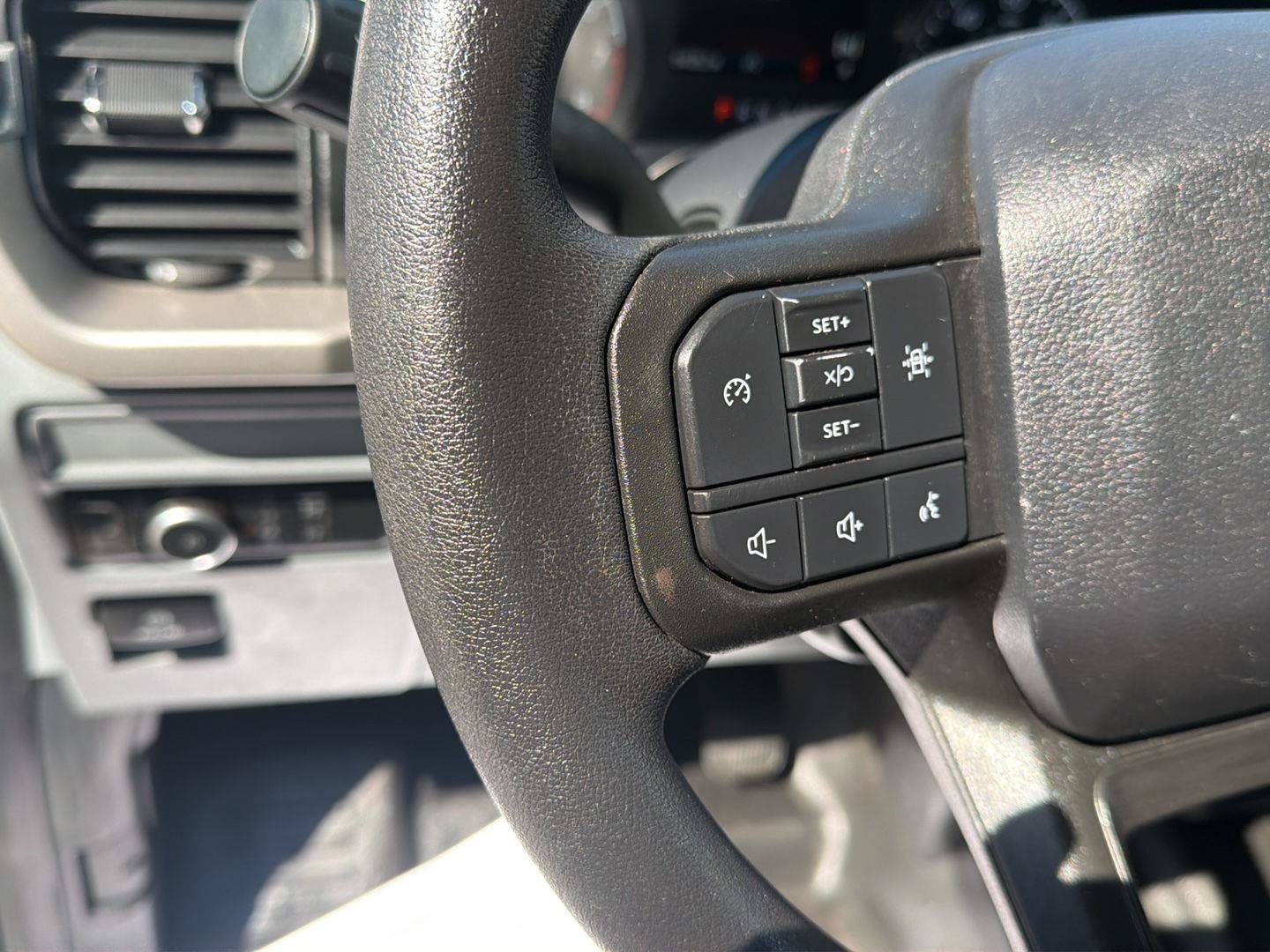 Used 2021 Ford F150 XLT AWD/4WD image 17
