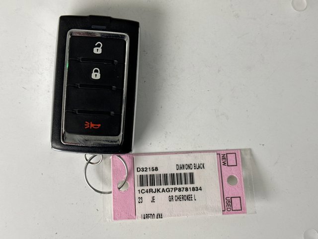 Used 2023 Jeep Grand Cherokee L Laredo image 21