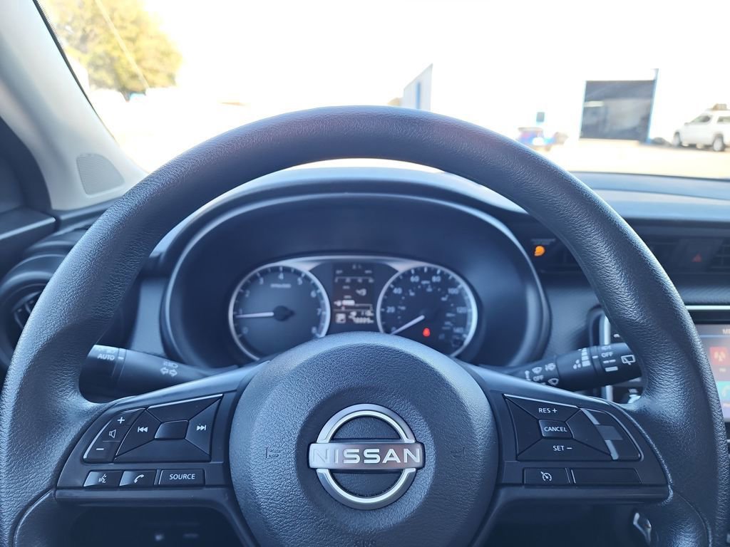 Used 2023 Nissan Kicks S image 21