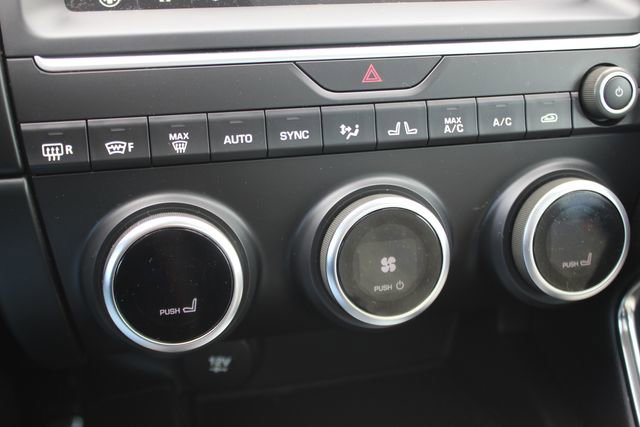 Used 2020 Jaguar E-PACE SE AWD/4WD image 7