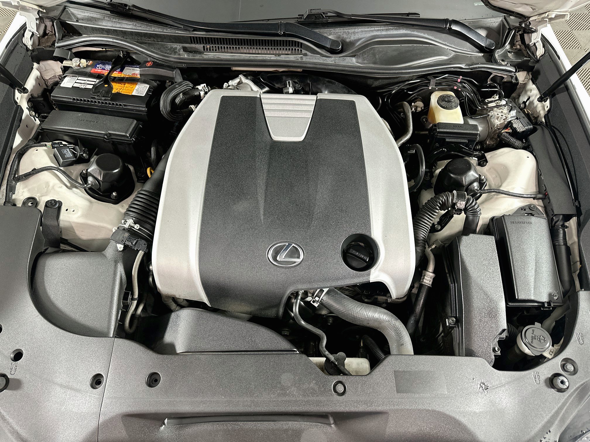 Used 2015 Lexus RC 350 w/ F Sport w/Summer Tires RWD image 32