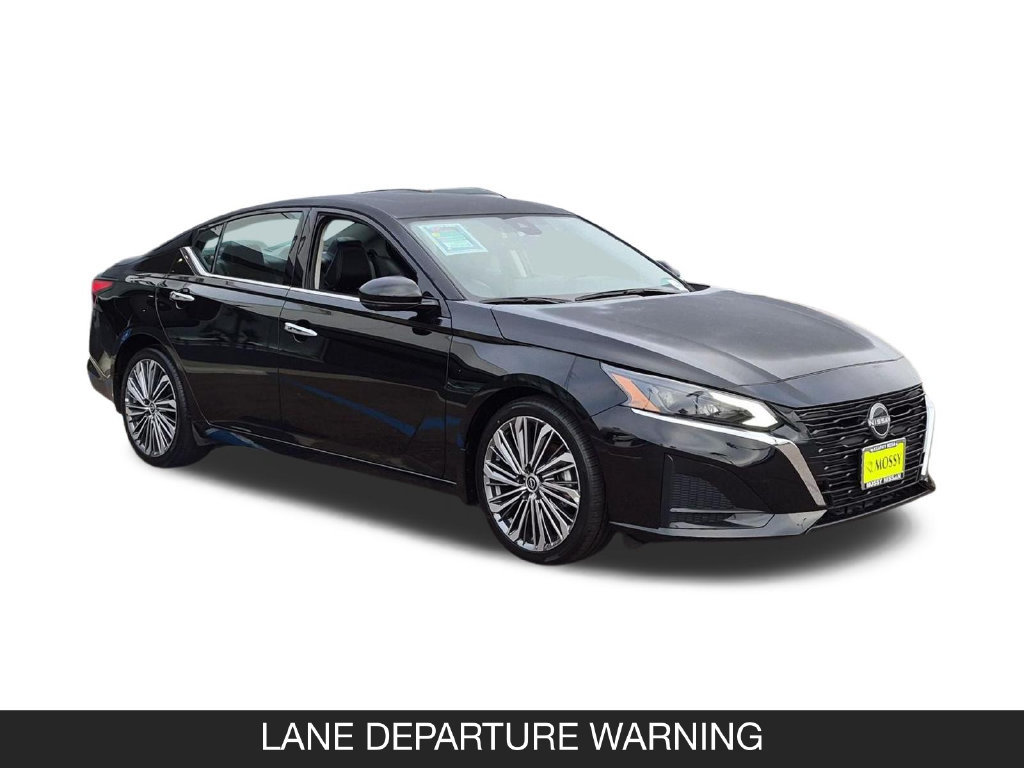 Used 2025 Nissan Altima 2.5 SL FWD image 2