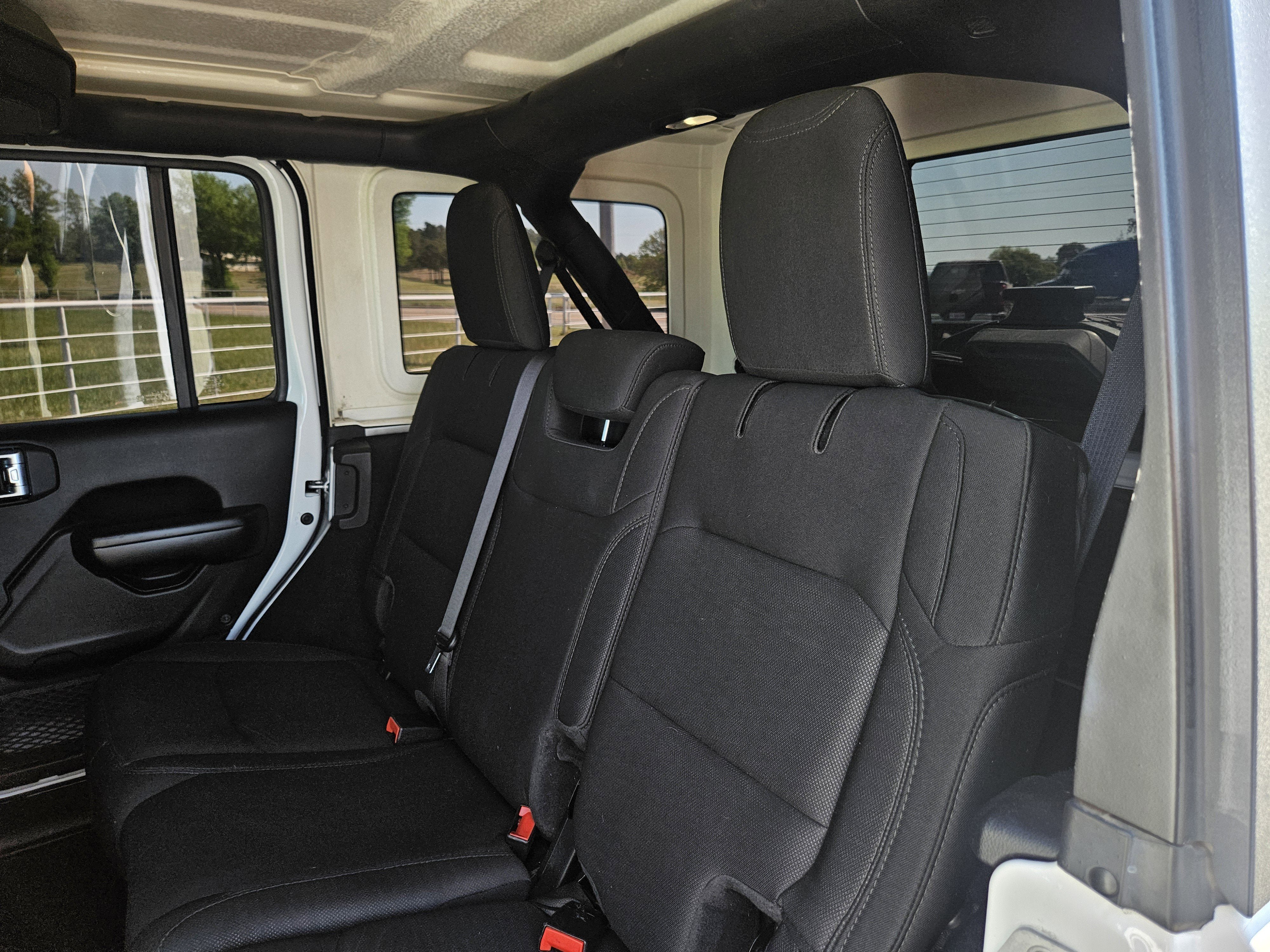 Used 2020 Jeep Wrangler Unlimited Sport S image 25