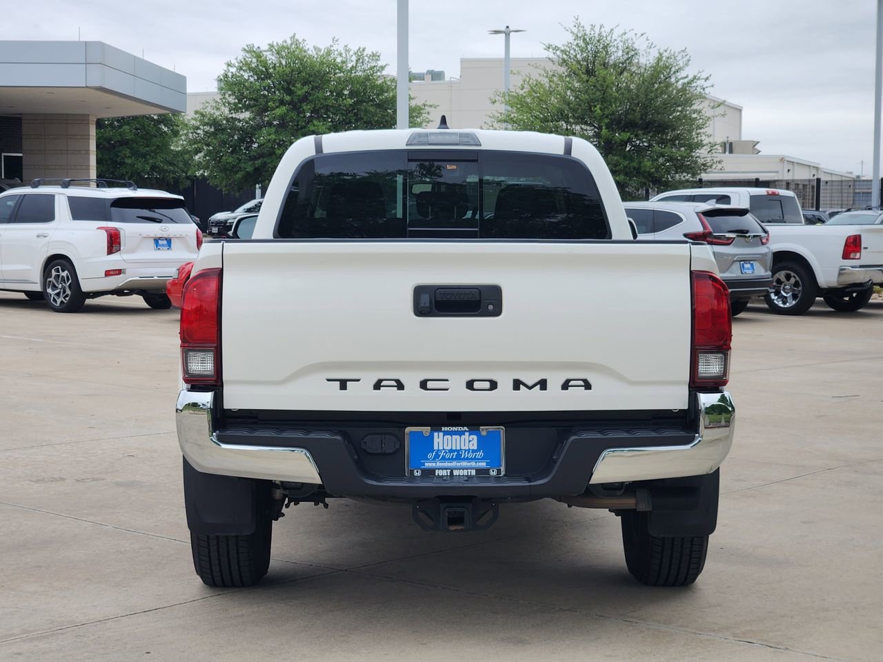 Used 2021 Toyota Tacoma SR5 RWD image 6