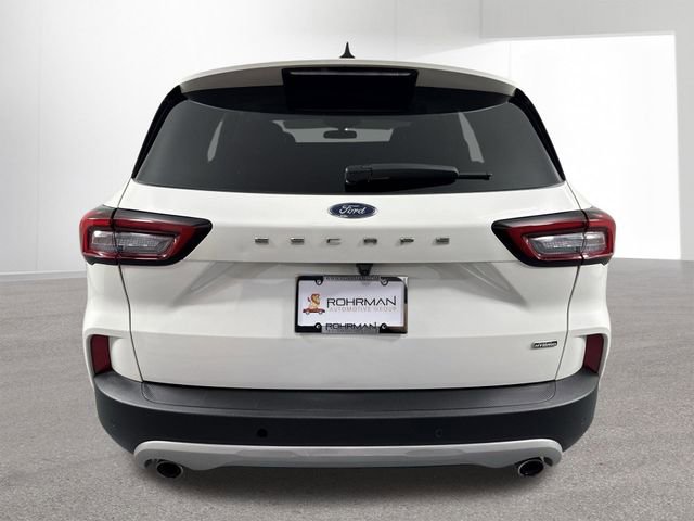Used 2023 Ford Escape SE image 30