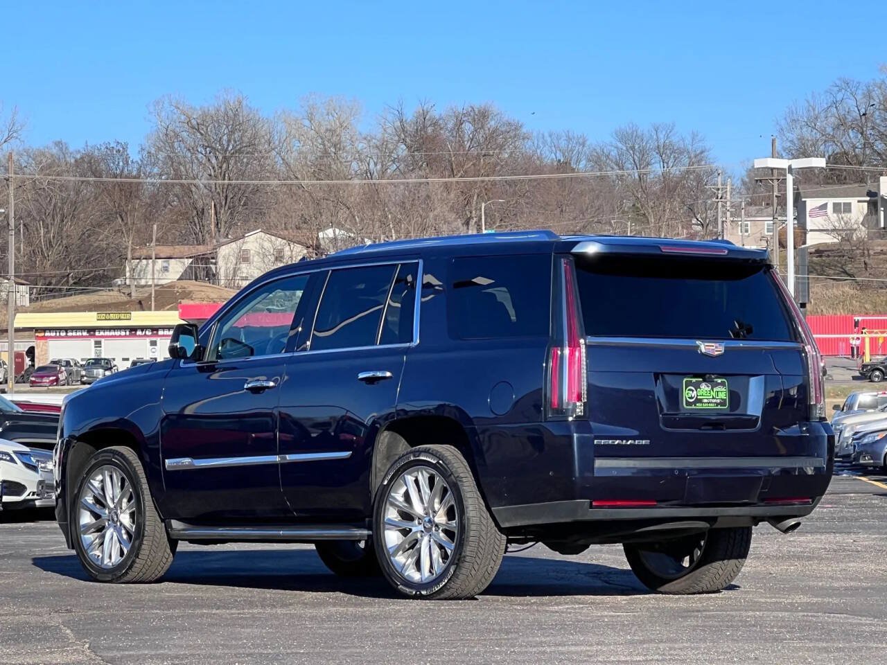 Used 2020 Cadillac Escalade Luxury AWD/4WD image 6