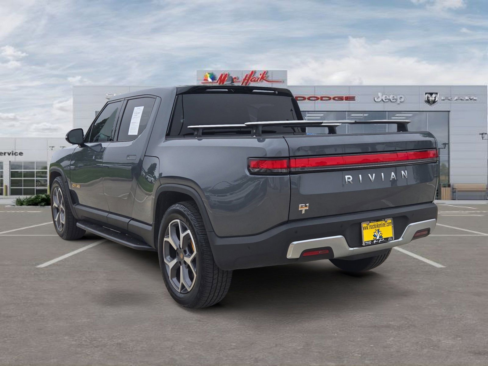 Used 2022 Rivian R1T Adventure AWD/4WD image 3