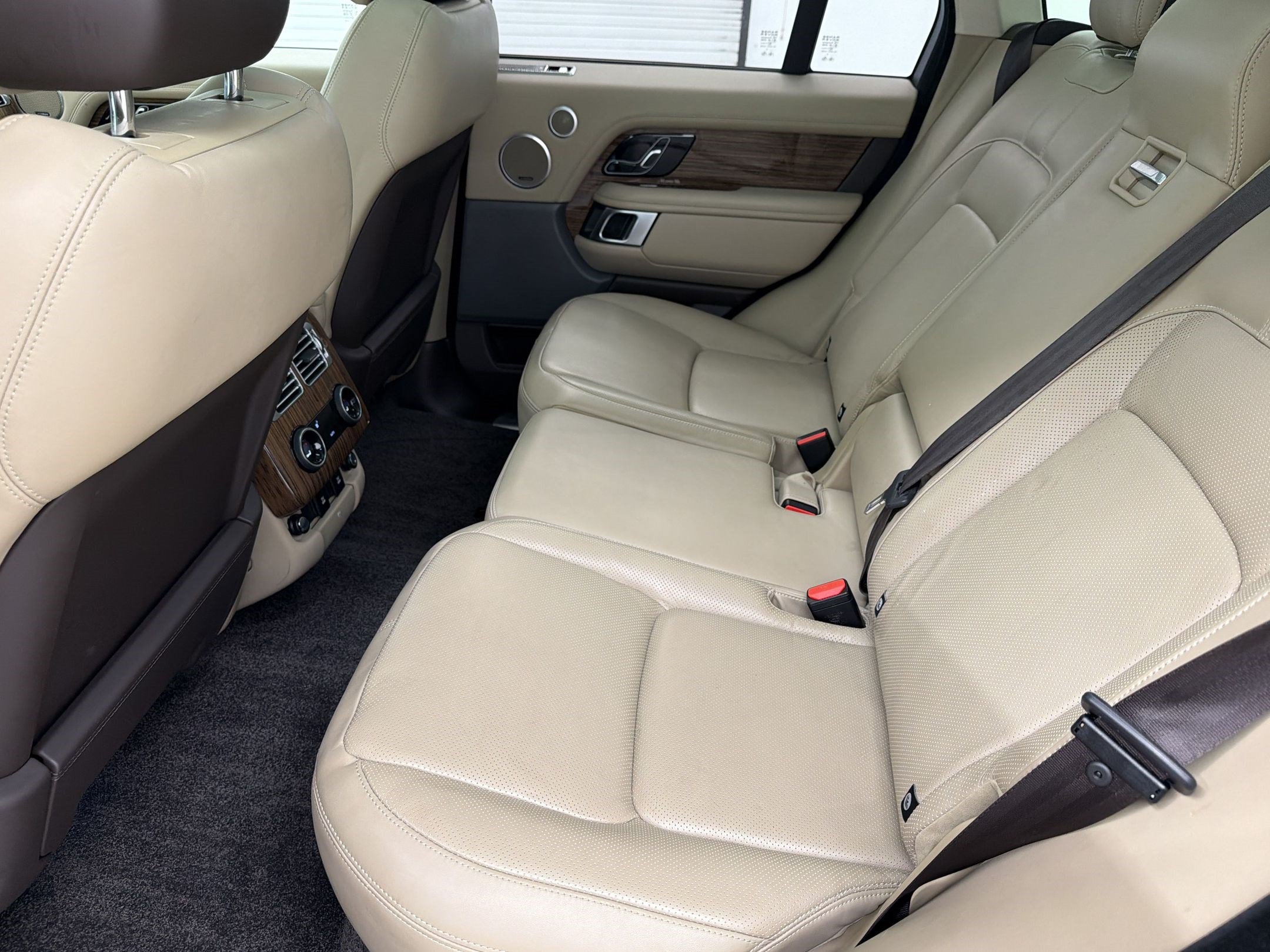 Used 2019 Land Rover Range Rover HSE AWD/4WD image 22