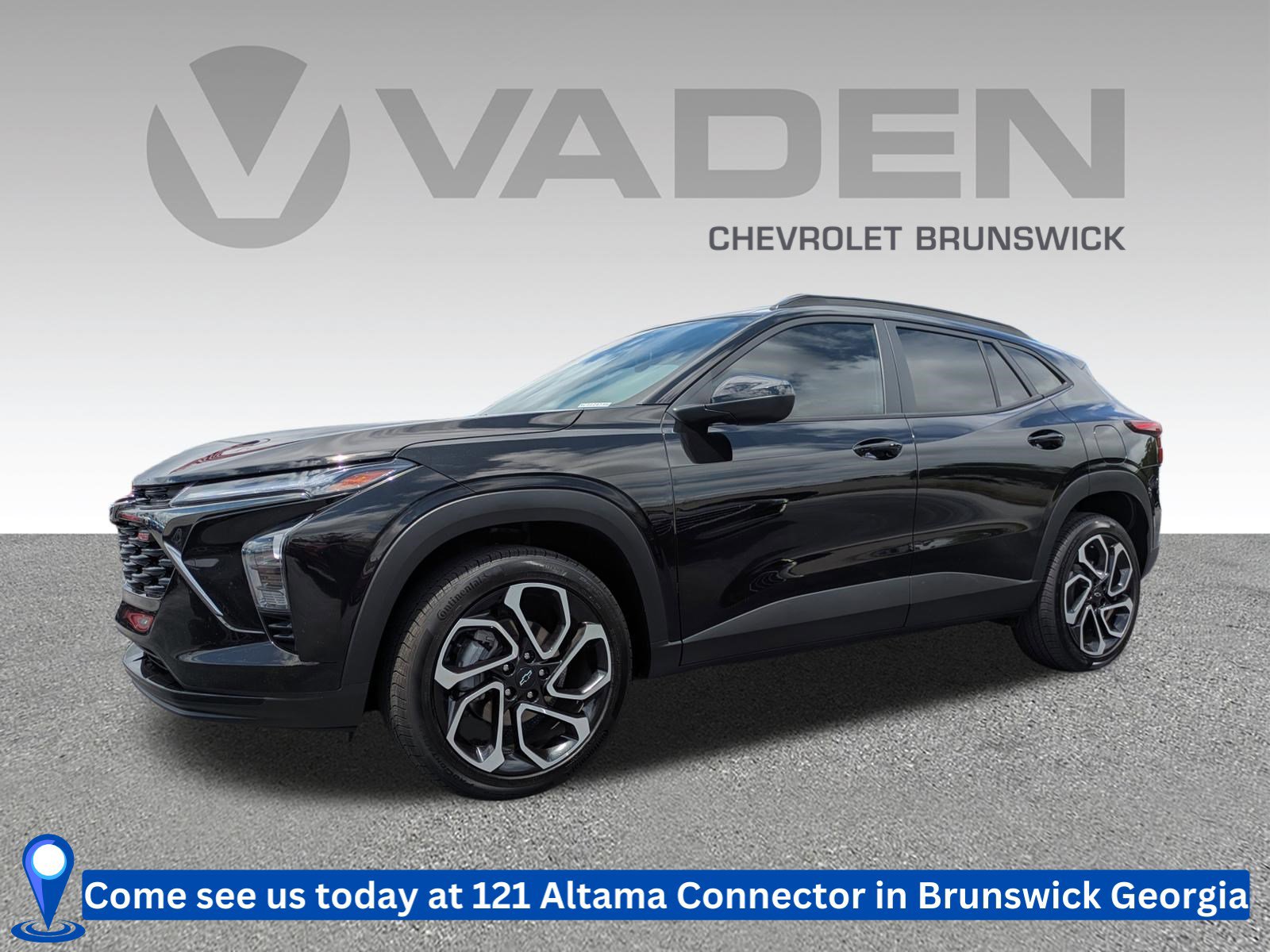 Used 2025 Chevrolet Trax RS w/ Sunroof Package FWD image 1