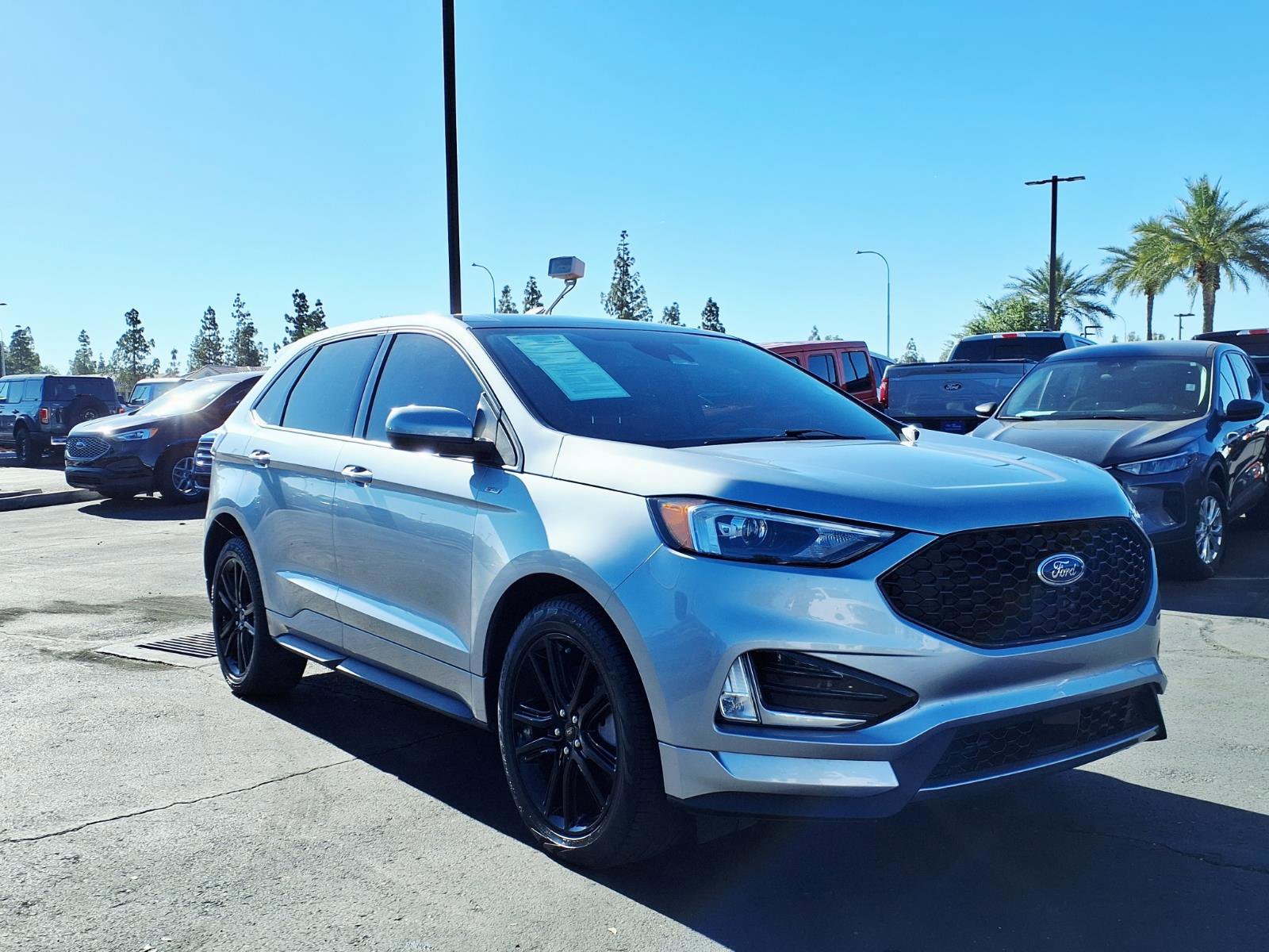 Certified 2023 Ford Edge ST-Line image 8