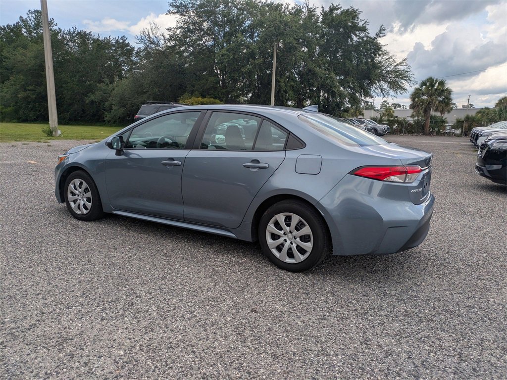 Used 2023 Toyota Corolla LE image 5