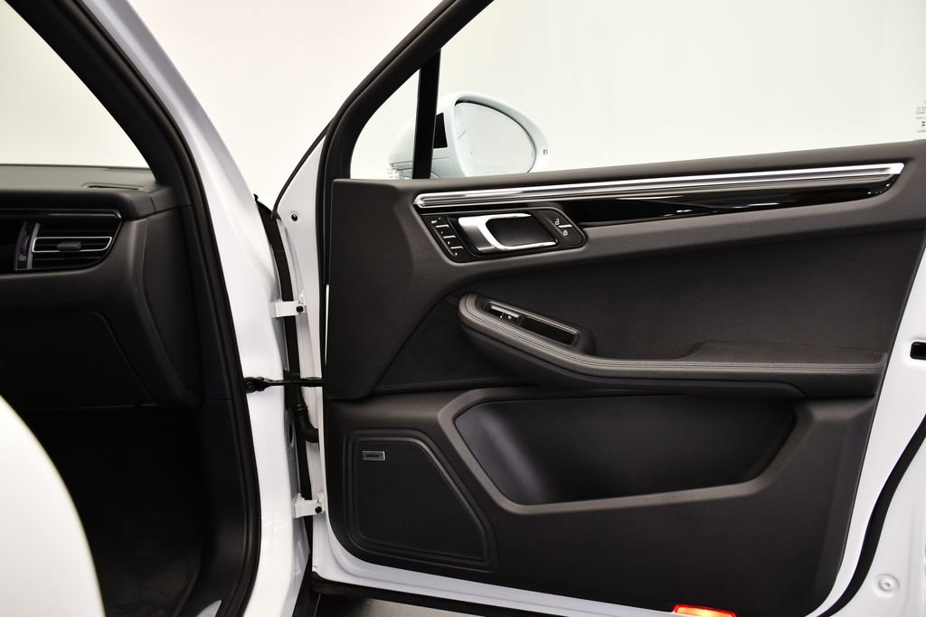 Used 2024 Porsche Macan S image 48
