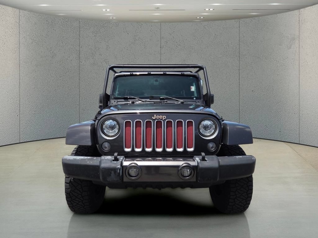Used 2017 Jeep Wrangler Unlimited Sahara w/ Connectivity Group AWD/4WD image 13