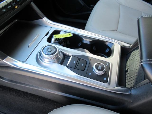 Used 2020 Ford Explorer Limited image 19