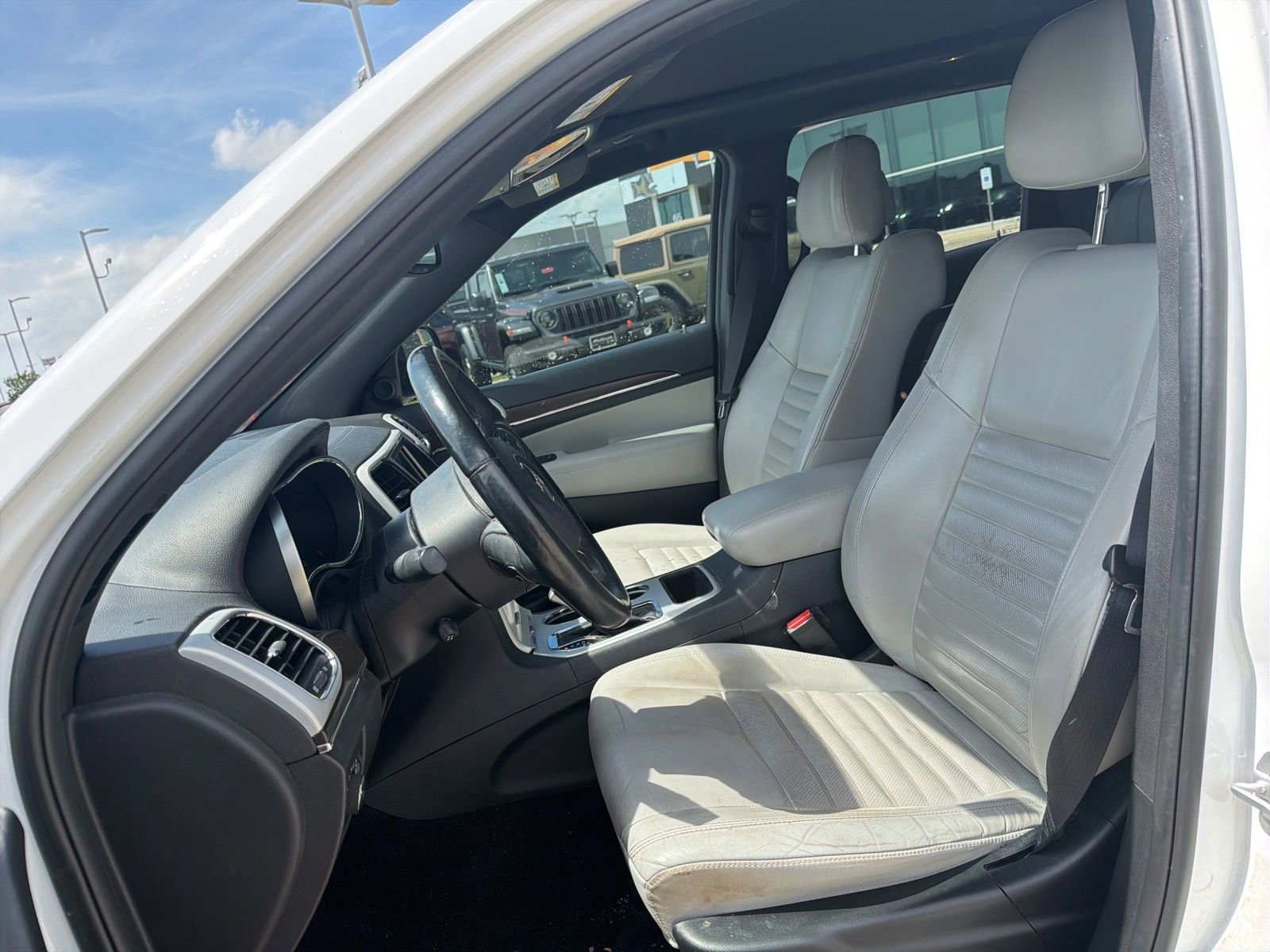 Used 2018 Jeep Grand Cherokee Limited RWD image 11