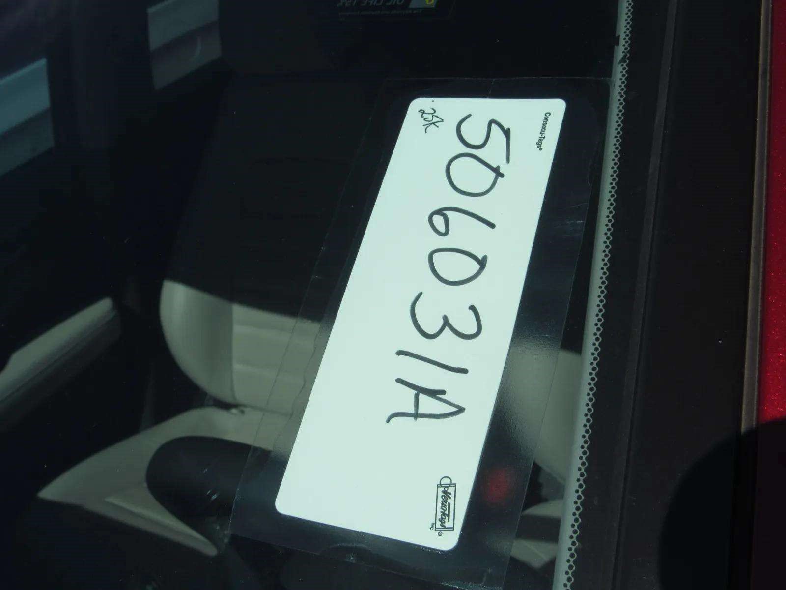 Used 2024 Honda CR-V EX-L image 7