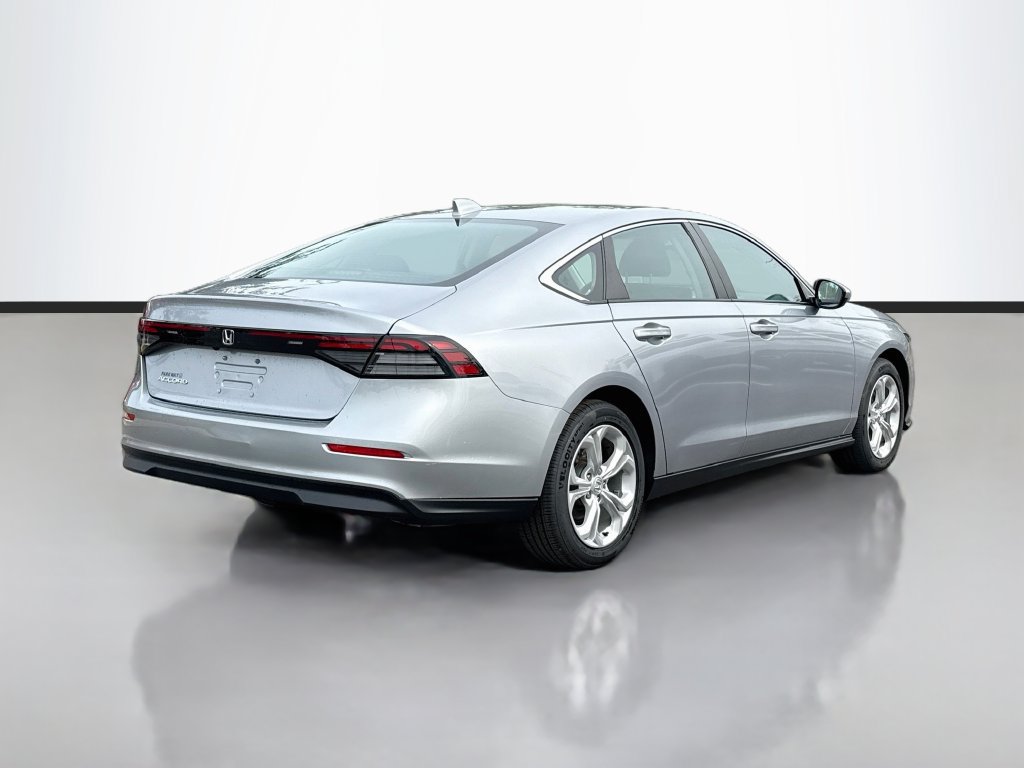 Used 2023 Honda Accord LX image 7