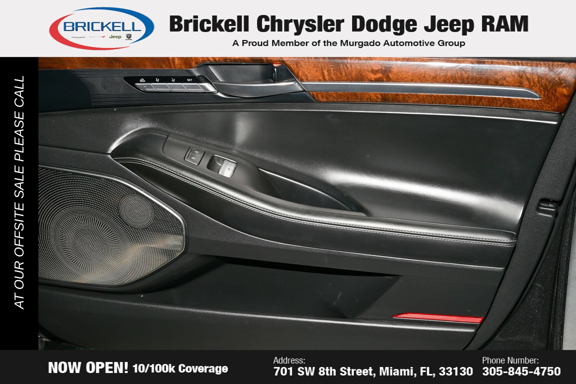 Used 2017 Genesis G90 3.3T Premium RWD image 16
