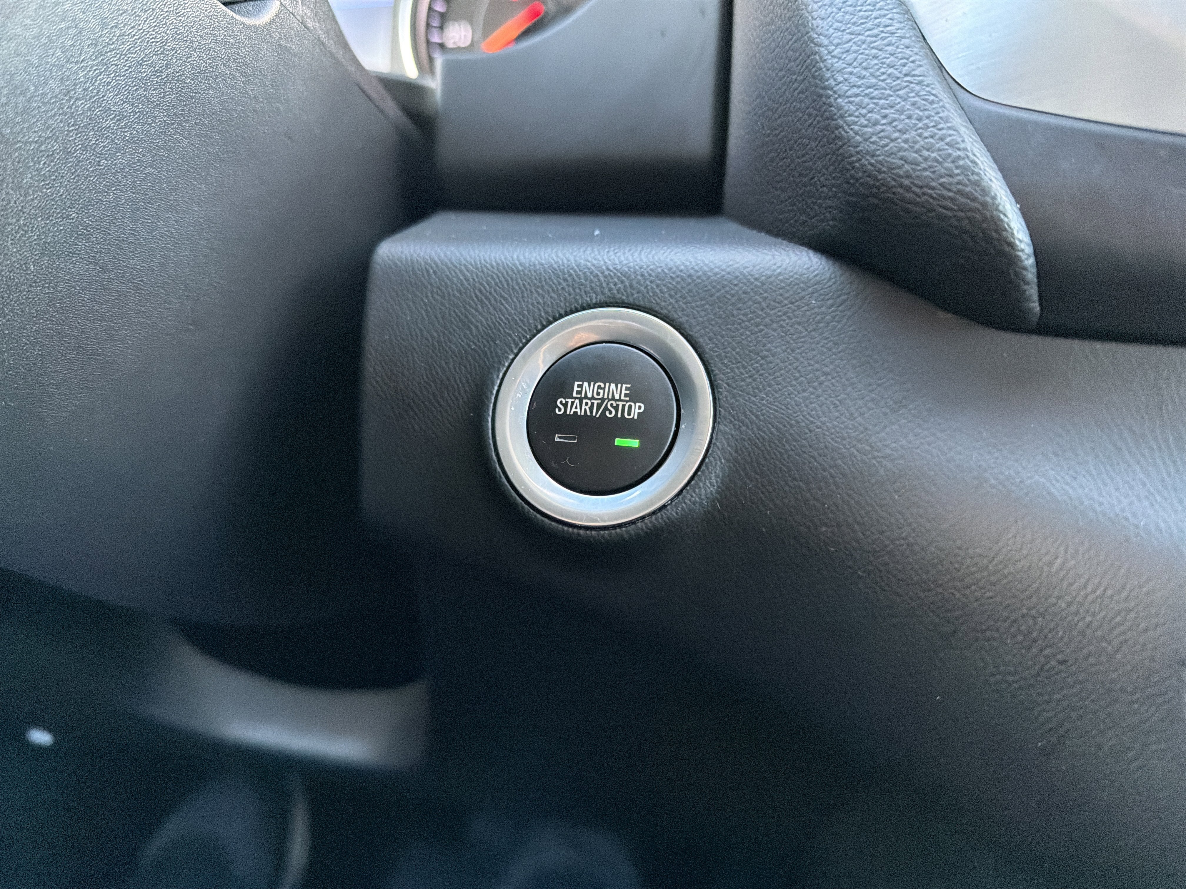 Used 2022 GMC Terrain SLE w/ Driver Convenience Package image 25