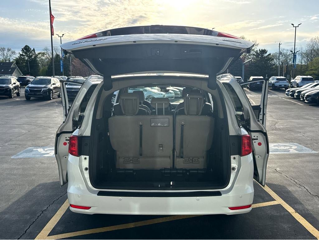 Used 2023 Honda Odyssey Touring image 11