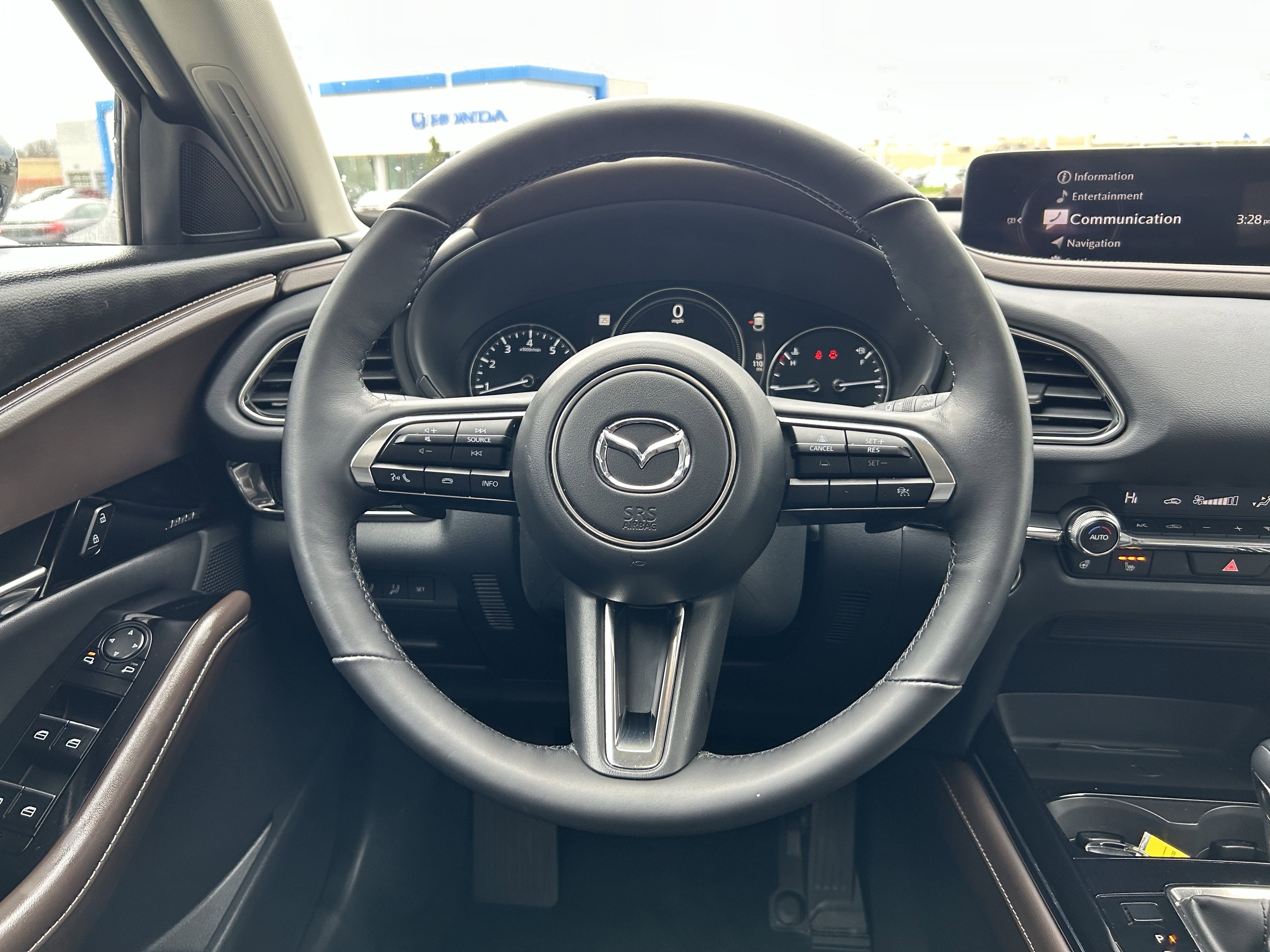 Certified 2025 MAZDA CX-30 2.5 Turbo w/ Premium Package image 10