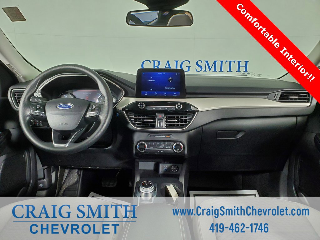 Used 2021 Ford Escape SE image 3