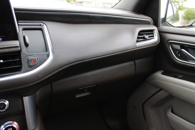 Used 2021 GMC Yukon XL SLT w/ SLT Premium Package AWD/4WD image 24