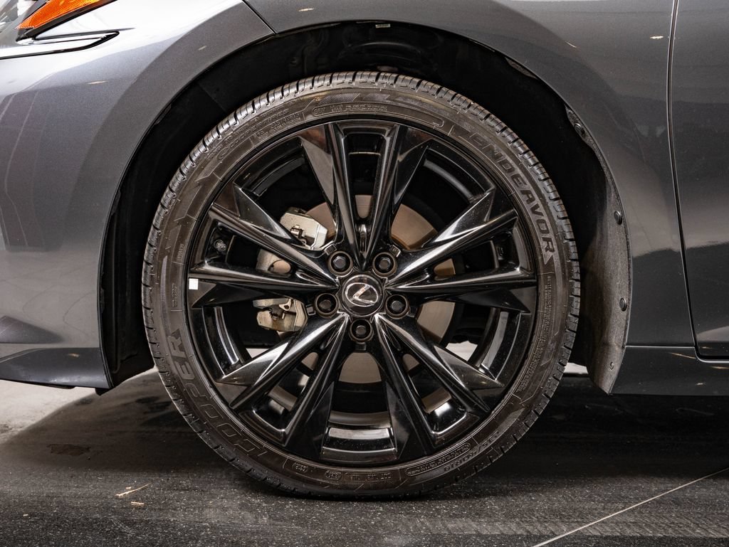 Certified 2025 Lexus ES 300h F Sport FWD image 13