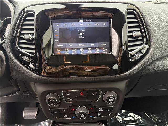 Used 2019 Jeep Compass Altitude image 19