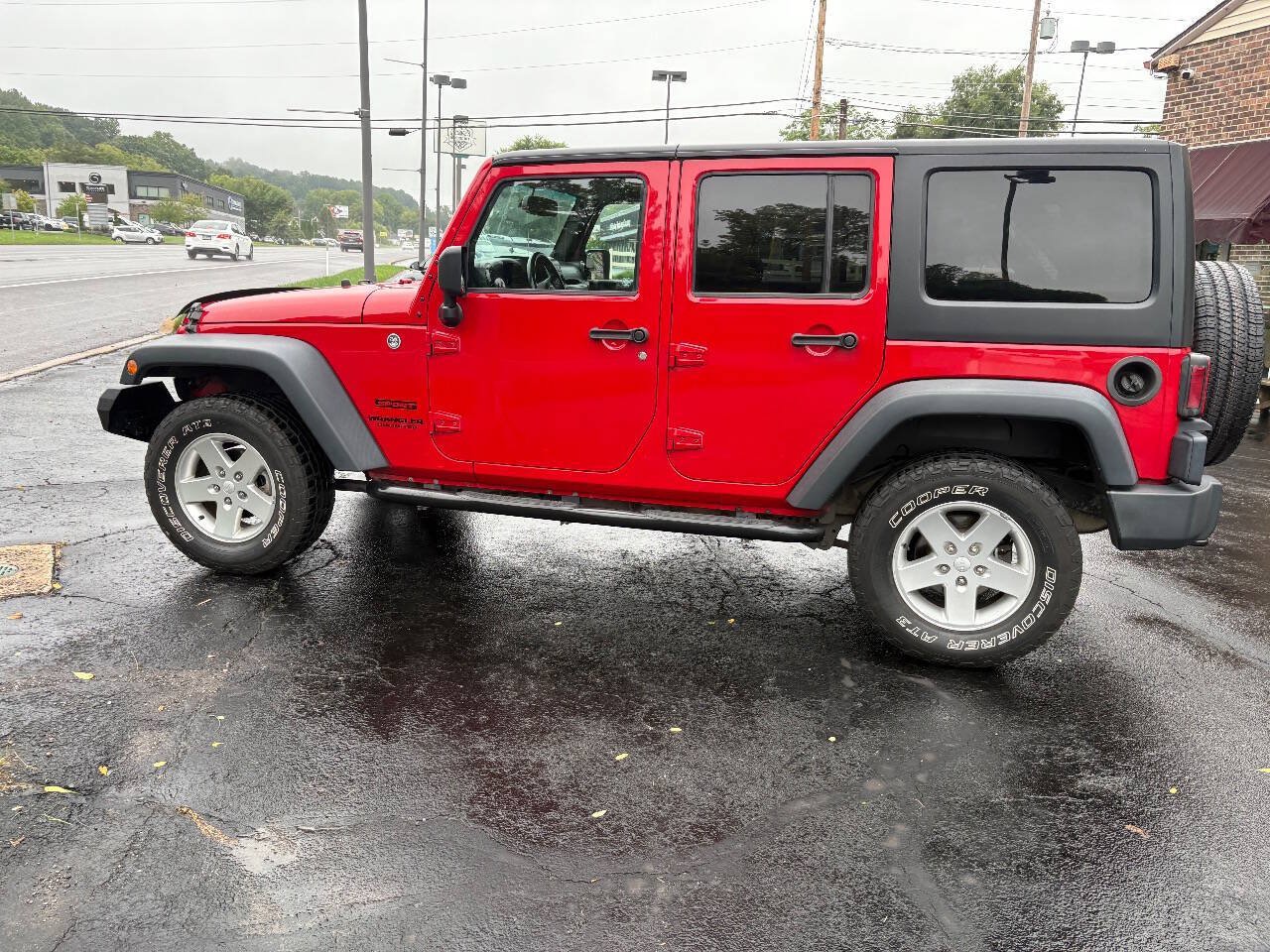 Used 2014 Jeep Wrangler Unlimited Sport w/ Quick Order Package 23S AWD/4WD image 10