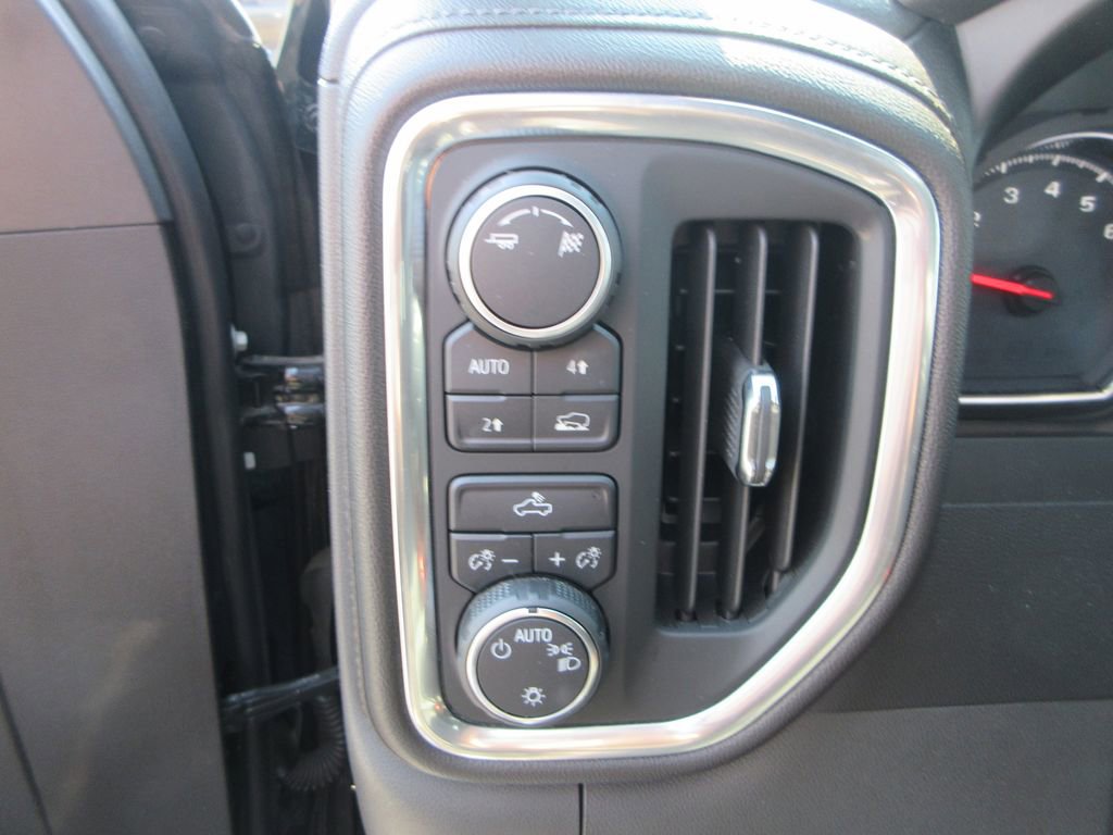 Used 2019 Chevrolet Silverado 1500 LT w/ All-Star Edition image 25