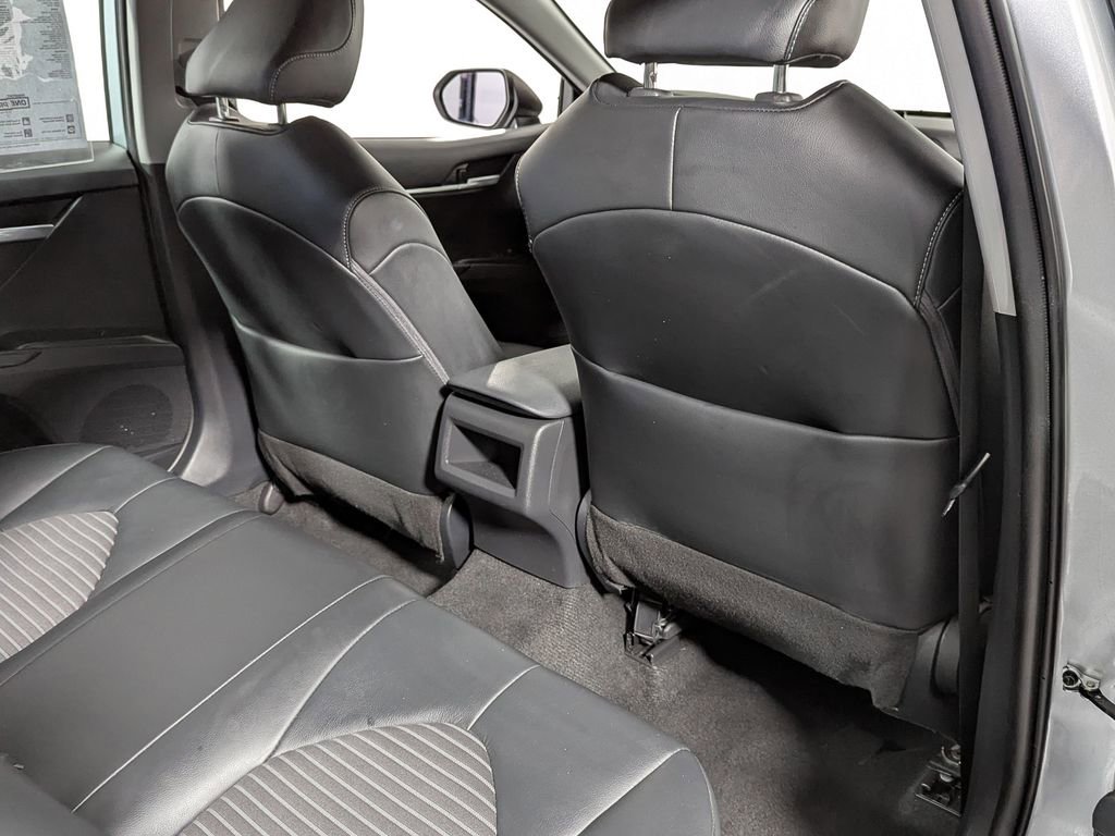 Used 2023 Toyota Camry SE image 38