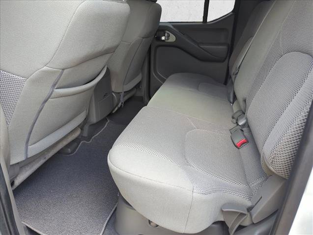 Used 2020 Nissan Frontier SV RWD image 7