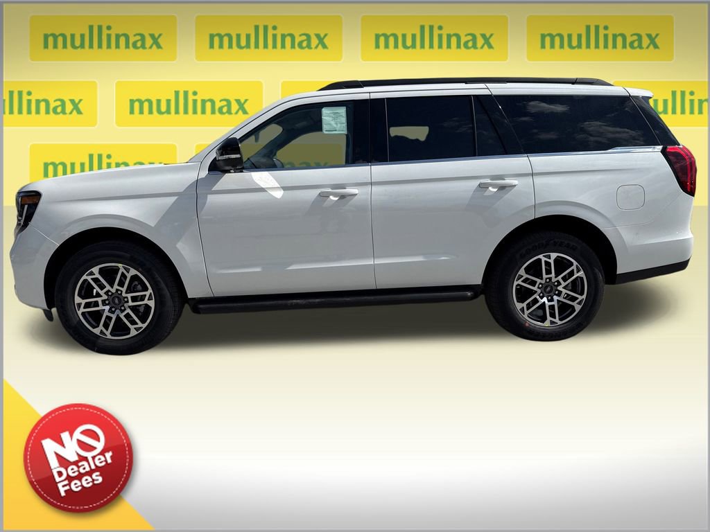 New 2026 Ford Expedition Active image 2